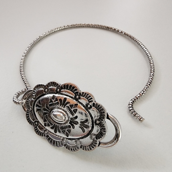 NWT Western Southwestern Tribal Antique Metal Hook Bracelet Boho Western - Picture 6 of 7